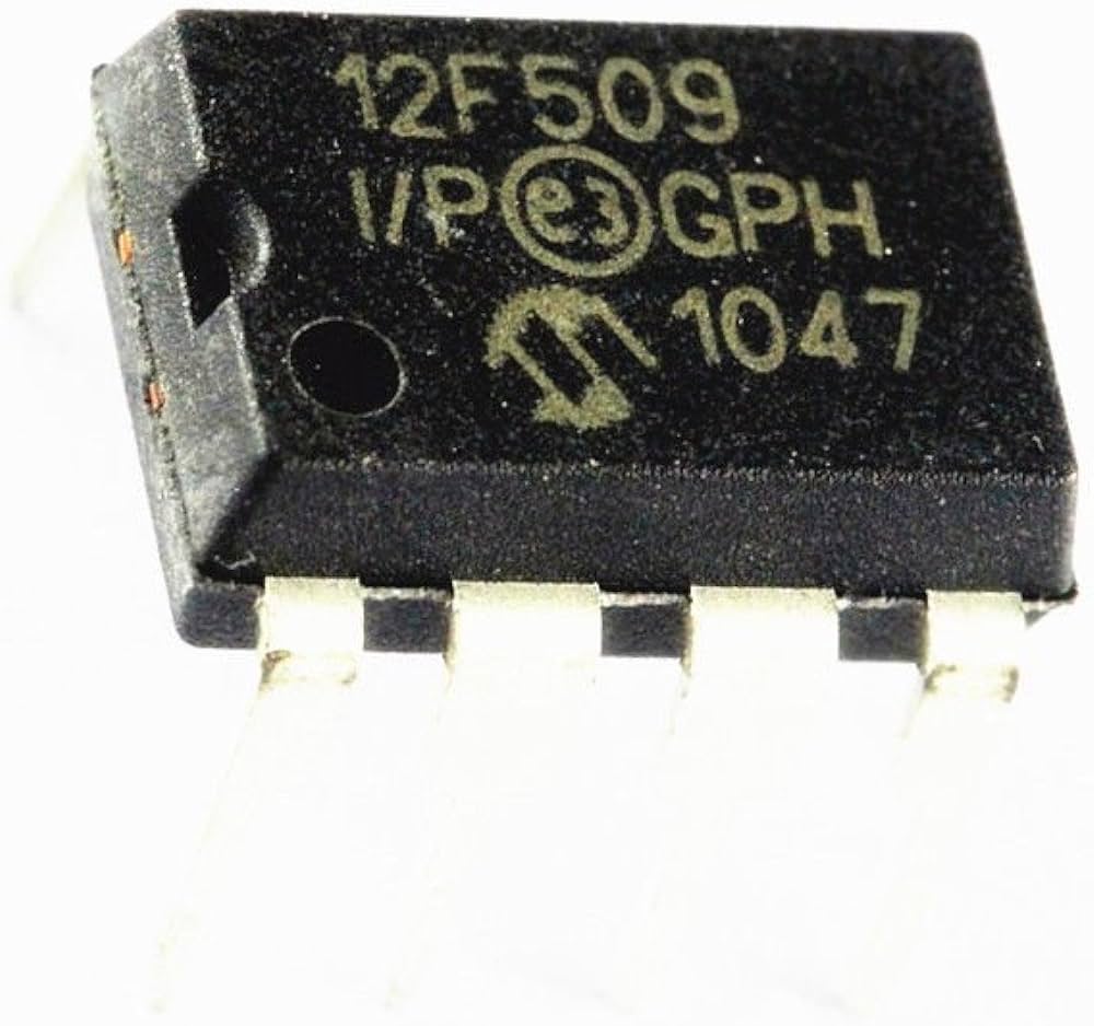 PIC12F509, 8-Bit Microcontroller, DIP-8