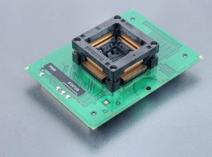 AP3 QFP144-1.02 R7F-2