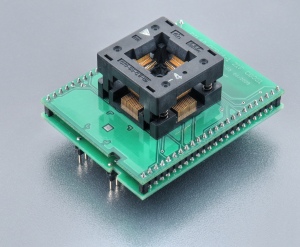 DIL48/QFP64-1 ZIF C8051