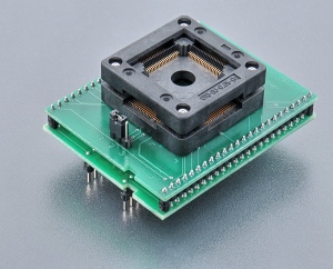 DIL48/QFP80 ZIF HD64-4