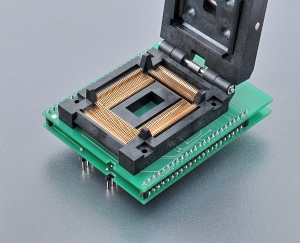 DIL48/QFP160 ZIF-CS PLD-1