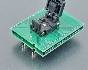 DIL48/QFN64 ZIF-CS XMEGA-1