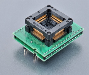DIL48/QFP144 ZIF PLD-10