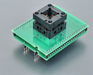 DIL48/QFP64 ZIF PLD-3