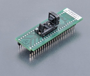 DIL8/BGA12-2 ZIF-CS SFlash-1