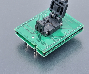 DIL48/QFN68-1.02 ZIF-CS CY-3