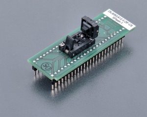 DIL8/BGA12-3 ZIF-CS SFlash-1