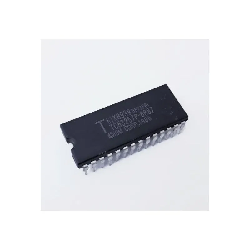 TC53257P 256Kbit (32K x 8) CMOS Static RAM, 5V, DIP-28