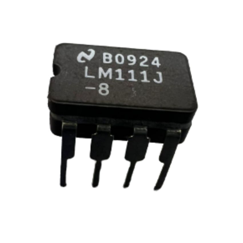 LM111J ,Voltage Comparator - DIP Package, 30V Differential Input, Low Power Consumption (135 mW)
