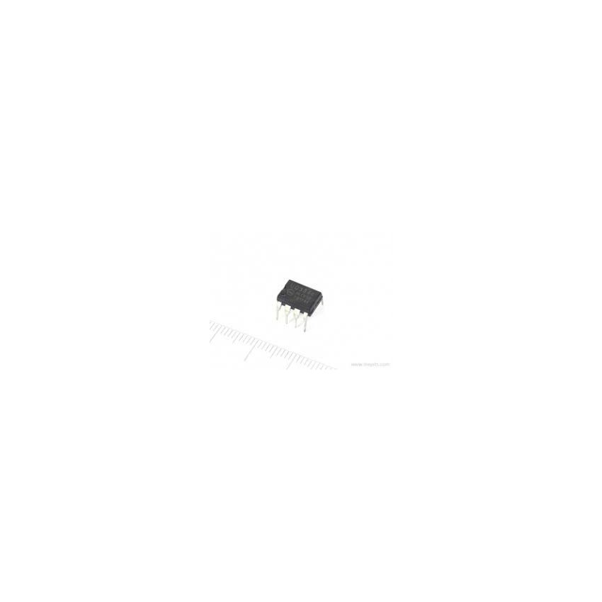 UC3844AN,Fixed Frequency Current-Mode PWM Controller IC,DIP-8