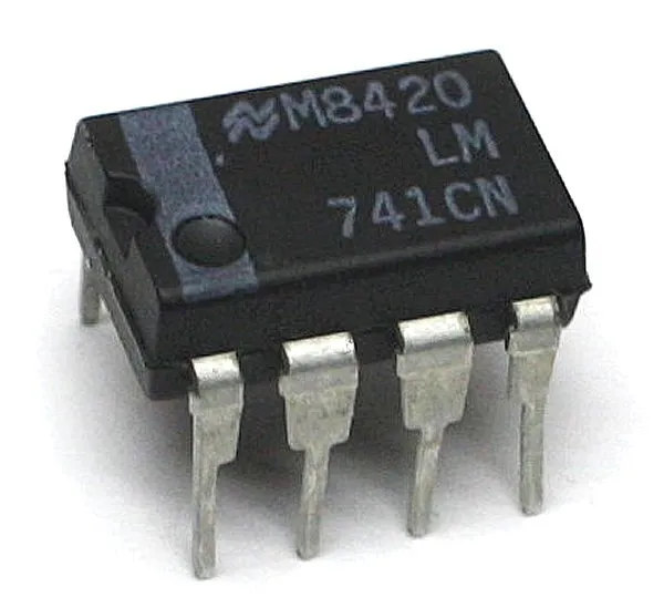 LM741CN DIP-8 Operational Amplifier